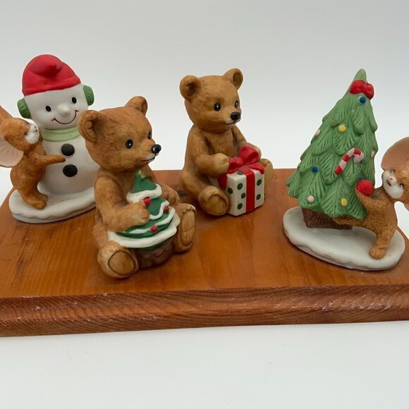 Vintage Homco Christmas 4 pc Figurines Snowman, Christmas Tree, Bears on Wood - Picture 2 of 7